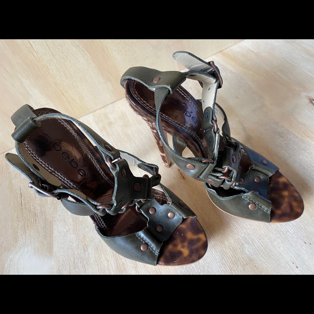 Bebe Safari Green with Giraffe Print Heels